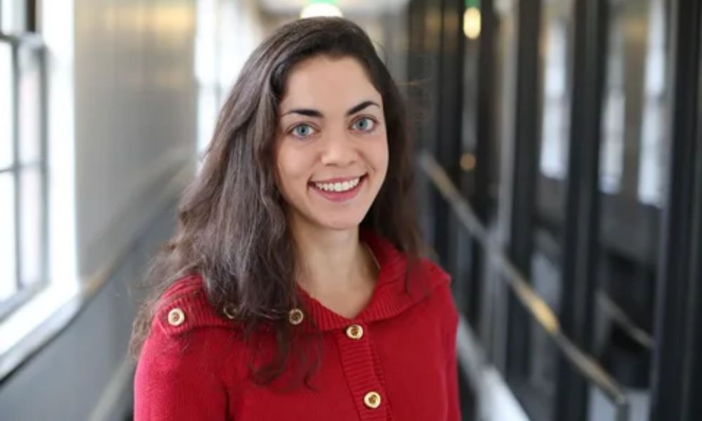 Shivon Zilis built a $5M-$10M net worth in AI & neurotech. Discover how the Neuralink exec & investor forged her own financial path.